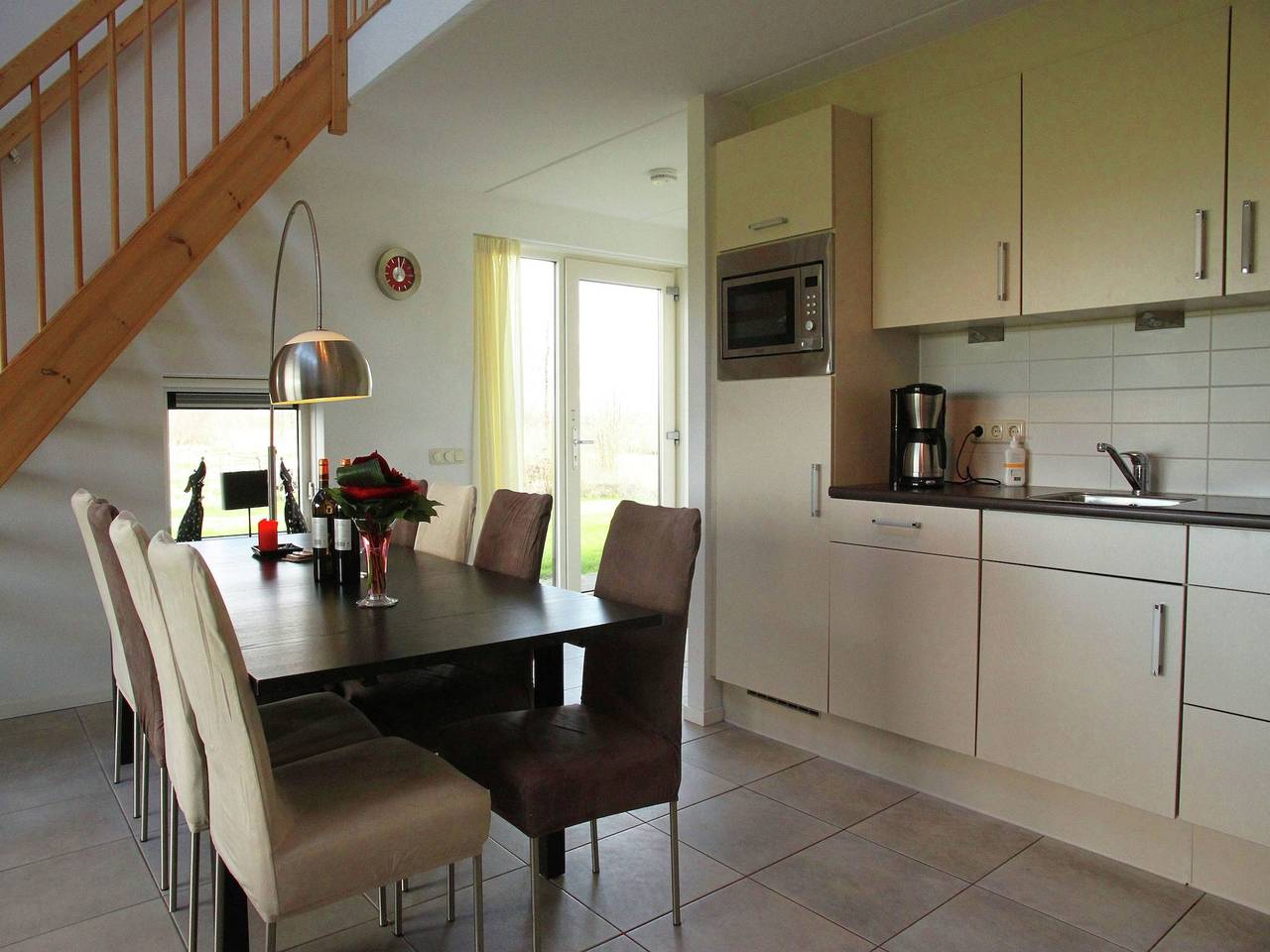 Ferienhaus für 8 Personen mit Terrasse in Ijsselmeer