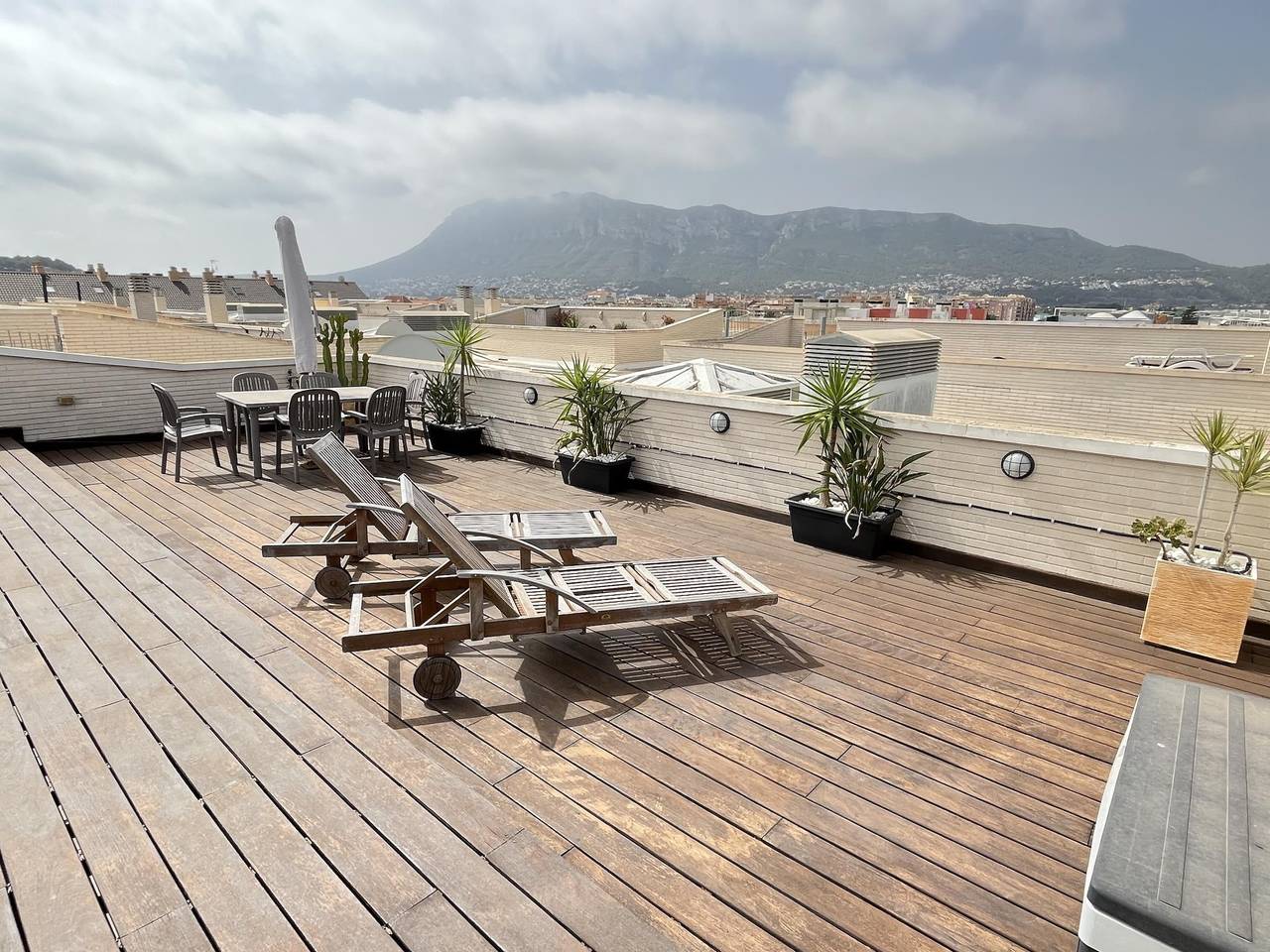 Appartamento intero, Appartamento vacanze per 6 persone con piscina in Las Marinas, Dénia