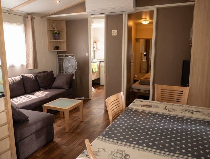 Bungalow charmant à Saint-Honoré-les-Bains 40 m² avec terrasse in Saint-Honoré-les-Bains, Parc naturel régional du Morvan