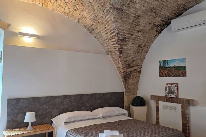 Charming Home Near Sassi di Matera & Abbey in Montescaglioso, Piana del Metaponto
