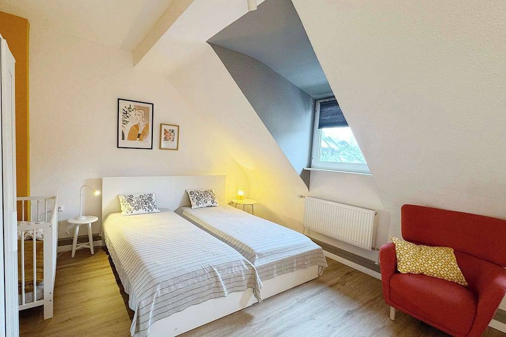 Apartamento entero, Big flat with fresh renovation,free parking,Sonyps in Meiderich/Beeck, Duisburgo