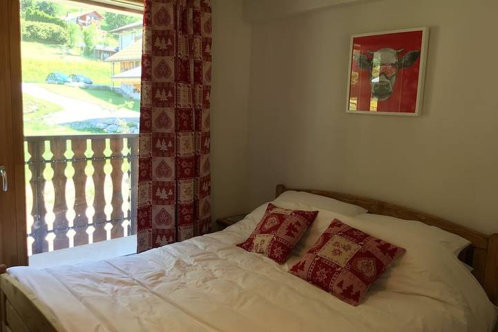 Ganze Wohnung, Brandneue moderne 3-Bett-Wohnung. 3 Minuten zu Fuß von Skiliften und Wanderwegen. in La Chapelle-d'Abondance, Les Portes du Soleil