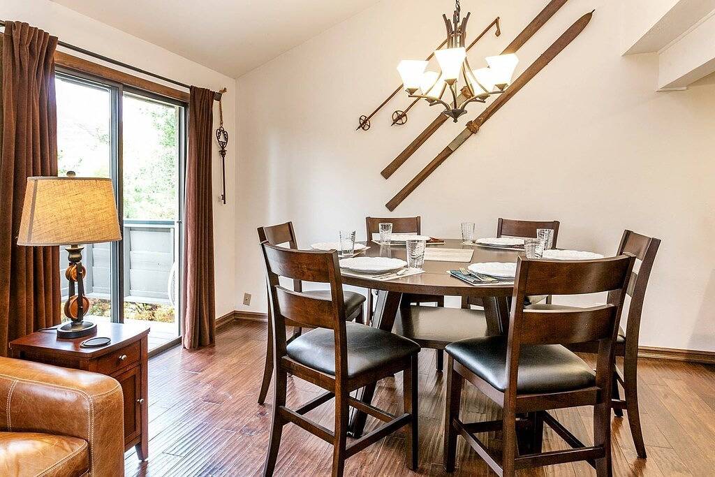 5 Minuten zu Fuß zur Bushaltestelle, Zugang Vail oder Beaver Creek, Eagle Vail Townhome am 11. Tee-Box gelegen !! in Eagle-Vail, Beaver Creek