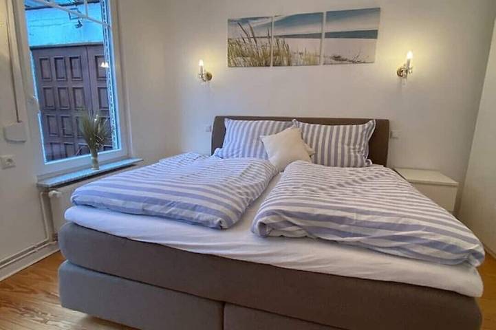 Ferienhaus für 7 Personen, mit Terrasse und Garten in Heide - 2