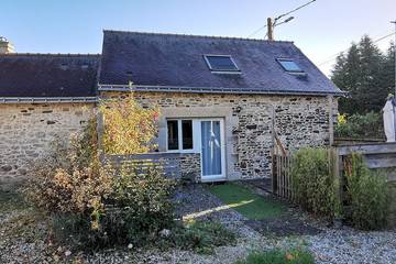 Gîte pour 4 personnes, avec terrasse à Noyal-Pontivy