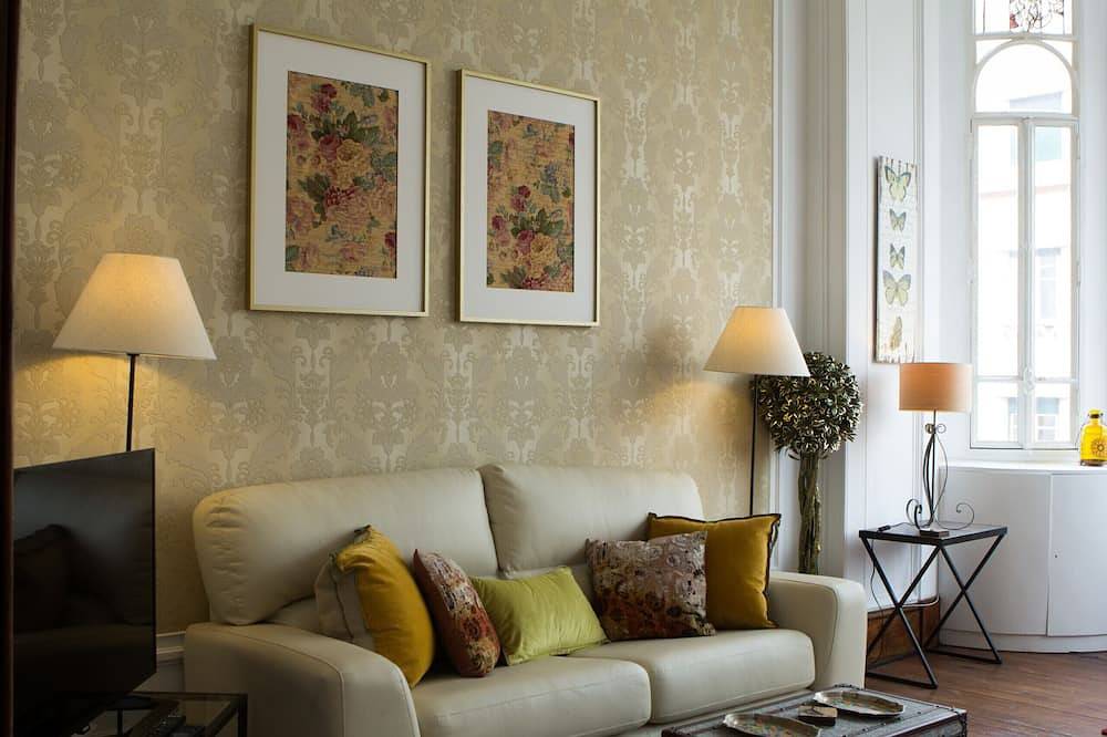 Apartamento De Férias para 17 Pessoas em Coração de Jesus, Lisboa