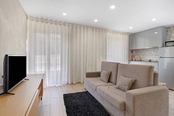 Appartement entier, Appartement "E" avec vue sur la montagne, Wi-Fi et climatisation in Vilar da Veiga, Gerês