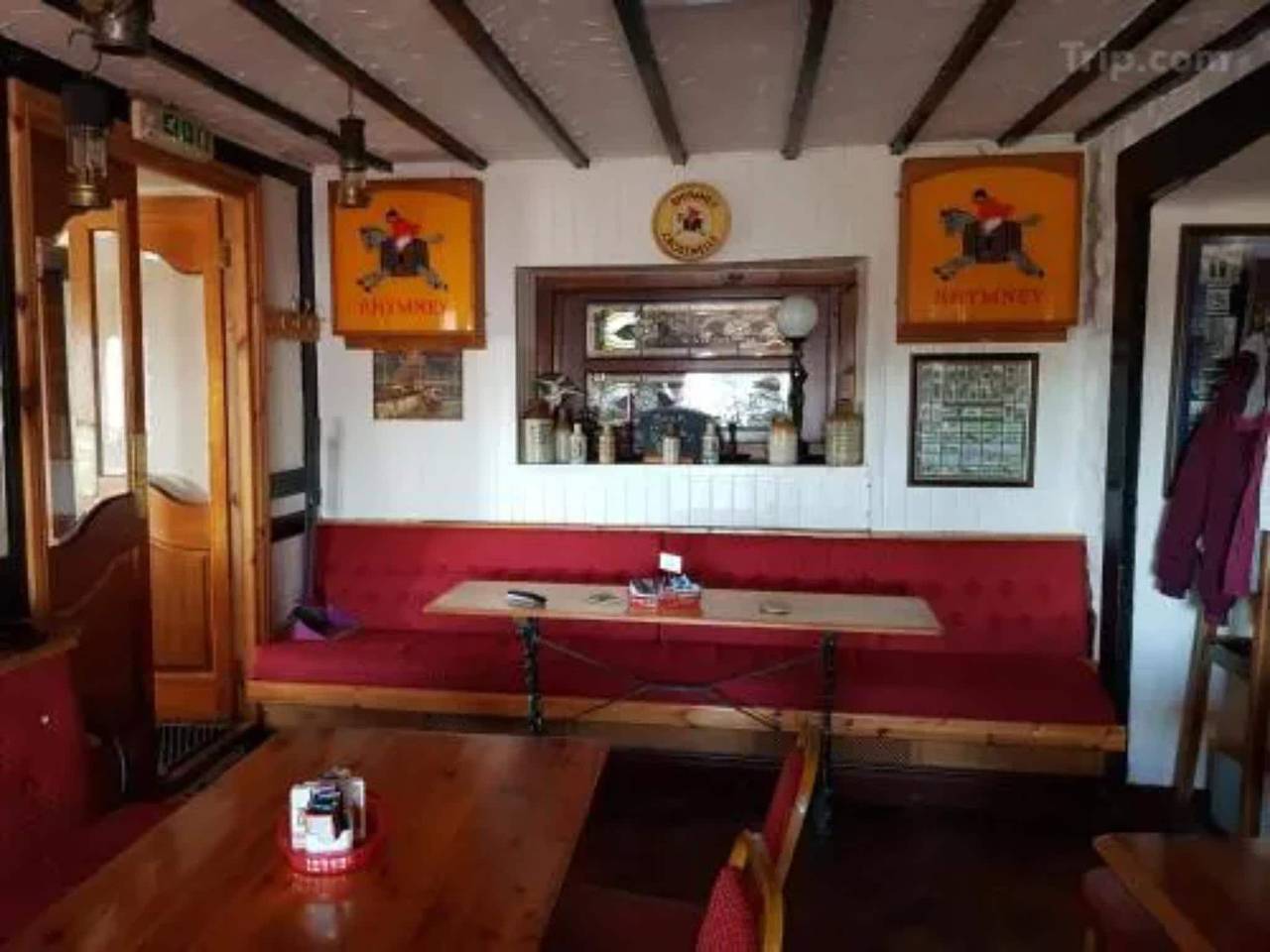 Entire apartment, Standard Twin Room - Shared in Brecon Beacons