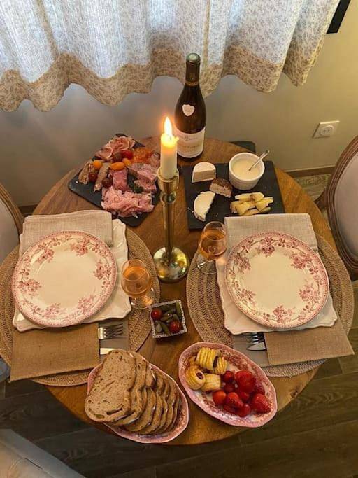 Appartement entier, One-Bedroom Apartment in Beaune, Région de Beaune