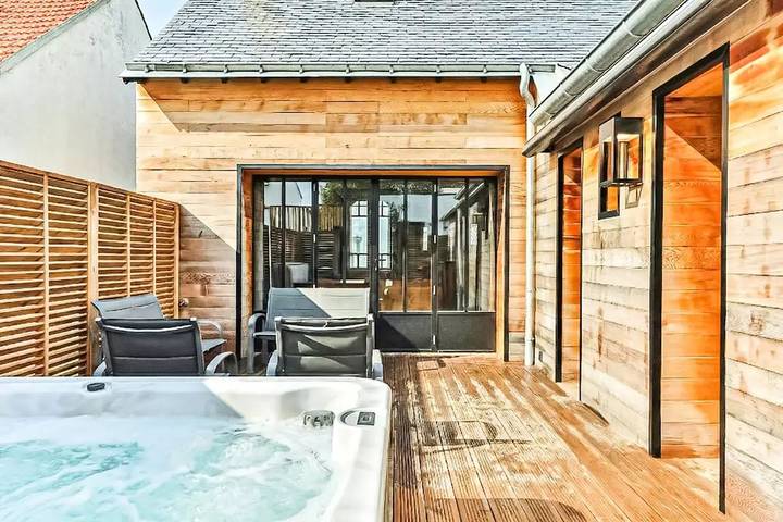 Villa pour 6 personnes, avec Terrasse et Jacuzzi à Saint-Gilles-Croix-de-Vie