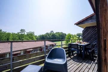 Gîte pour 6 personnes, avec piscine et balcon à Cassen
