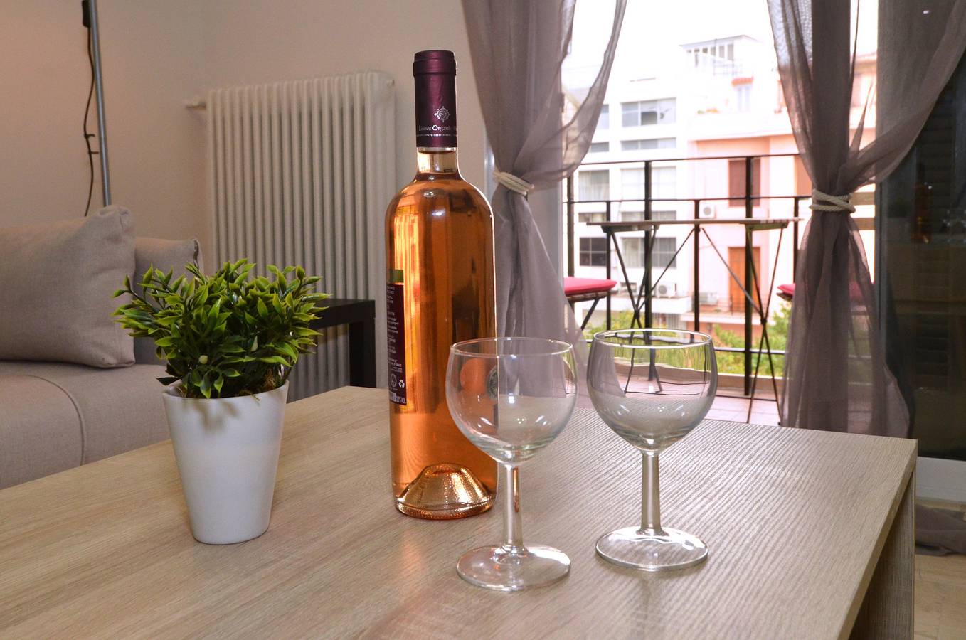 Ganze Wohnung, Plaka, Apartment in the Old Historical Neighborhoo in Zentral-Athen, Athen