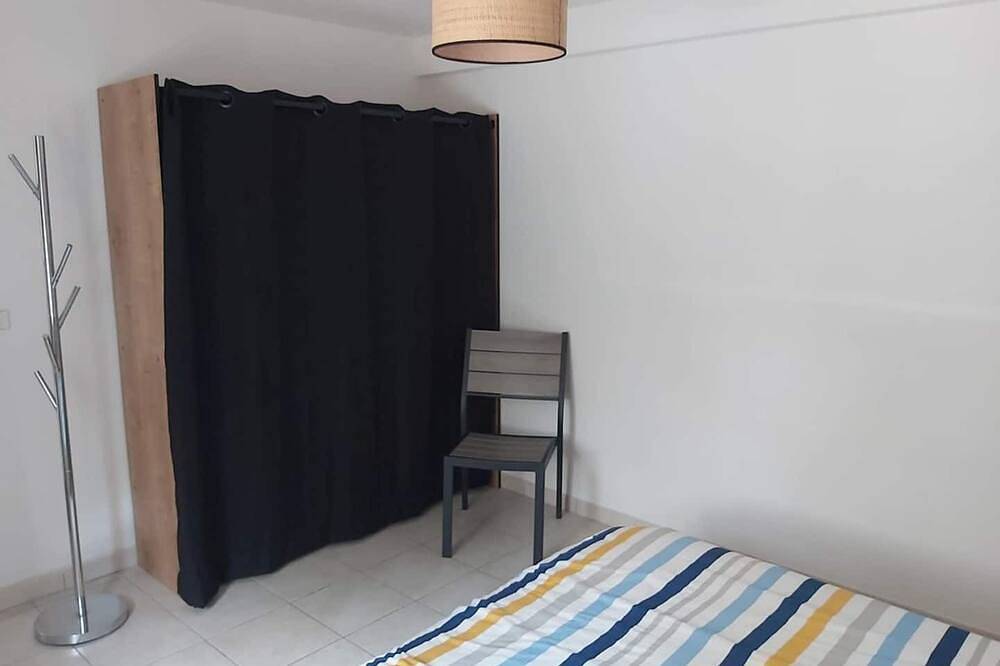 Entire apartment, Apartment \"Les Loges in Roquevaire, Marseille region