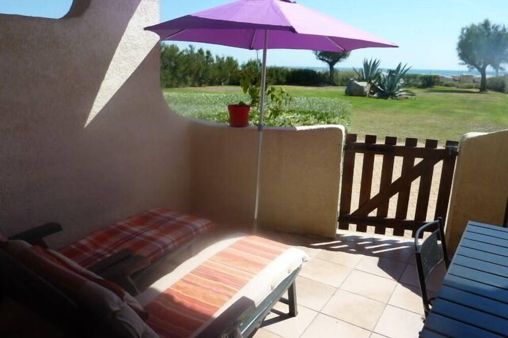 Entire apartment, Facing the sea, lovely apartment with all comforts and plenty of light in Saintes-Maries-de-la-Mer, Arles region