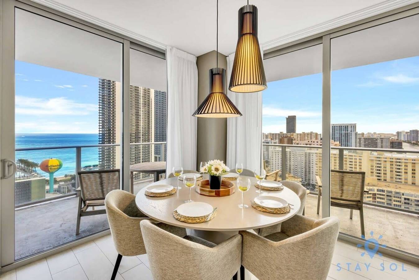 Apartamento entero, Wrap Around Balcony Awesome Views Amazing Pools in Hollywood Beach (FL), Hollywood (Florida)