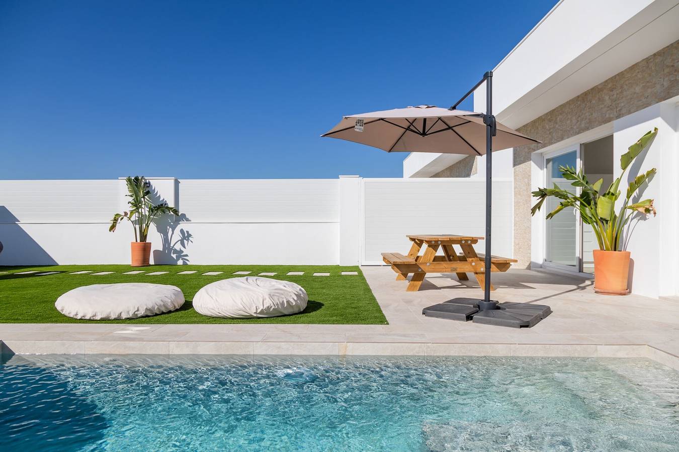 Villa 'Sanchez' avec piscine privée, Wi-Fi et climatisation in Chiclana de la Frontera, Costa de la Luz