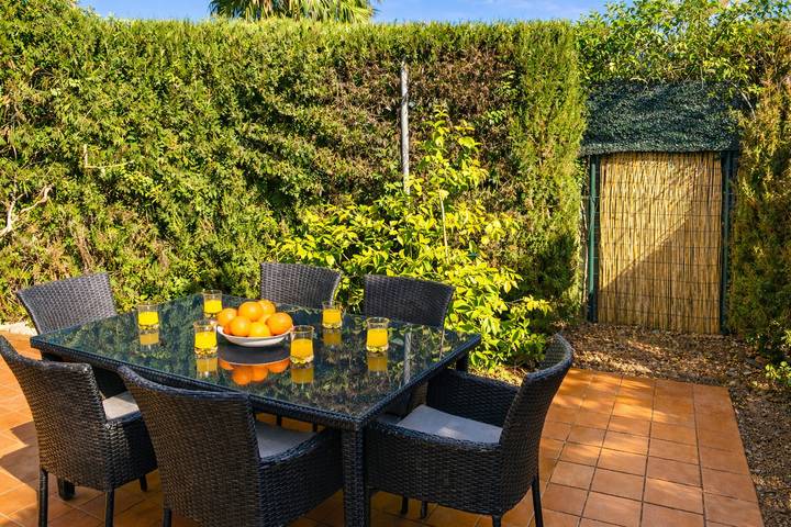Chalet para 6 personas, con jardín además de piscina y balcón en Safor - 4