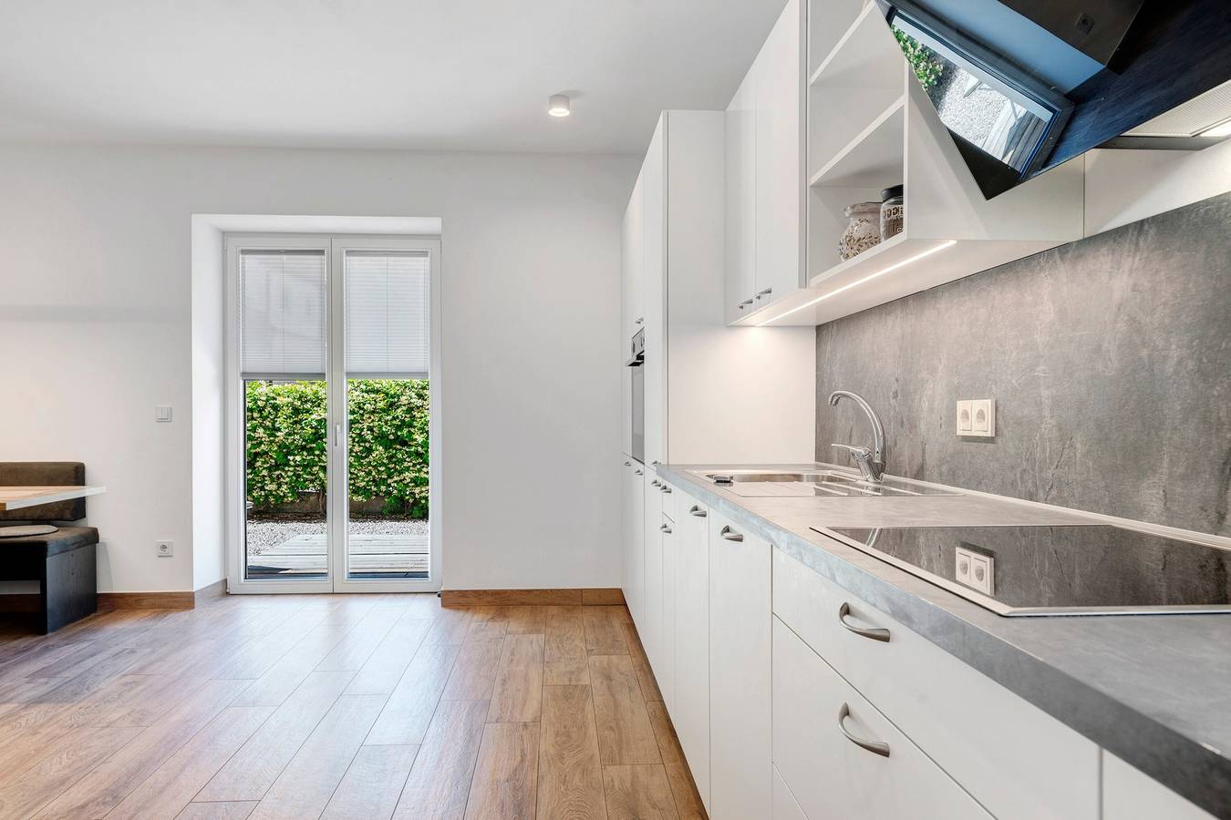 Ganze Wohnung, Barrierefreie Ferienwohnung '3' mit Garten, Wlan und Klimaanlage in Auer, Südtirol