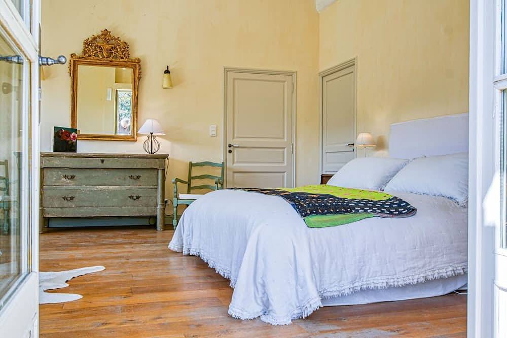 Maravillosa casa de vacaciones privada con piscina privada, Wifi, Tv, terraza y mascotas permitida in Grambois, Parque natural regional del Luberon