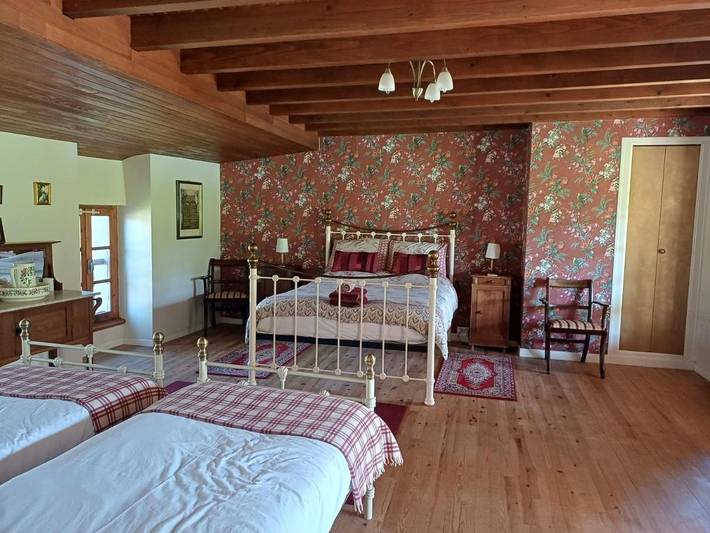 Chambre d’hôte pour 2 personnes, avec Terrasse ainsi que Jardin et Piscine dans l' Ariège - 3