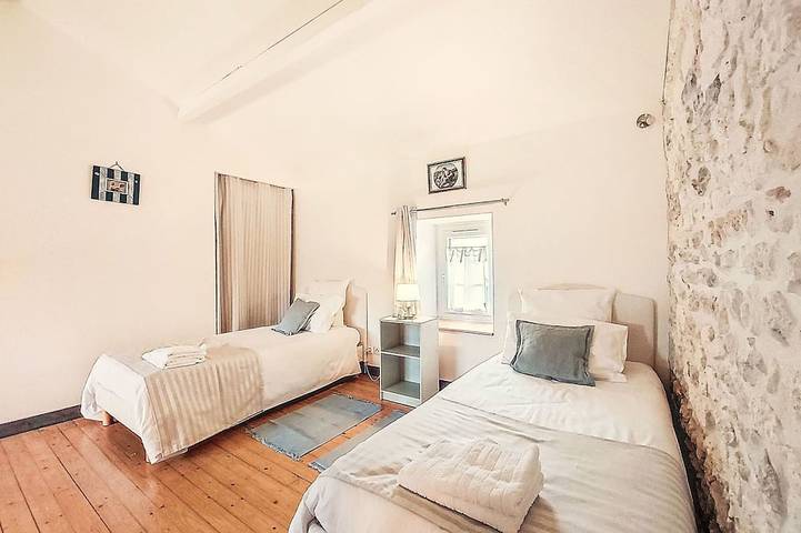 Gîte pour 5 personnes, avec piscine à Geay - 3