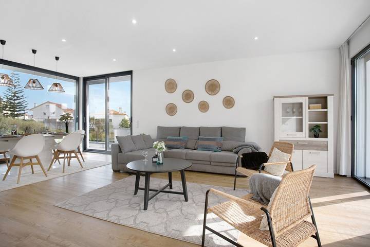 Villa "Atlantic View" con piscina privada y Wi-Fi in Salir do Porto, Tornada e Salir do Porto