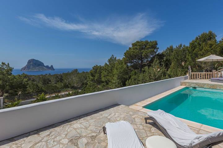 Casa vacanza per 6 persone, con balcone e giardino a Cala Vedella