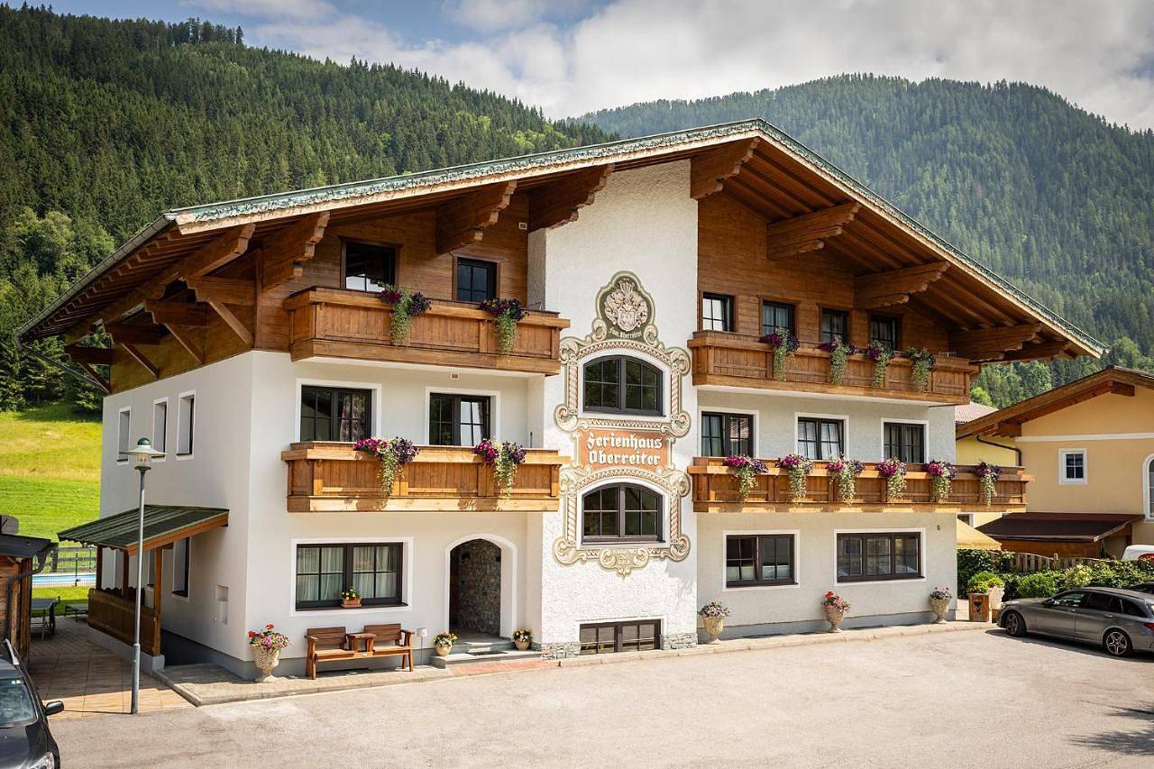 Ferienhaus Helmuth Oberreiter in Flachau, Ski Amadé
