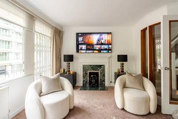 Villa für 14 Personen, mit Balkon und Whirlpool in London