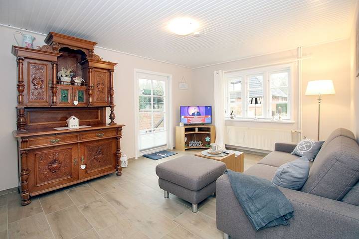 Ganze Wohnung, Ferienwhg. in Wyk, 2 Personen im Eg, 2-Familienhaus, 2Zimmer, Sauna auf ca. 65m² in Nordfriesische Inseln (Schleswig-Holstein) (Schleswig-Holstein), Wyk auf Föhr