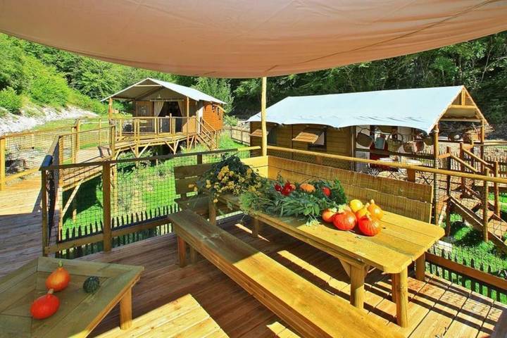 Gîte pour 4 personnes, avec bassin pour enfant à Saint-Amand-de-Coly - 4