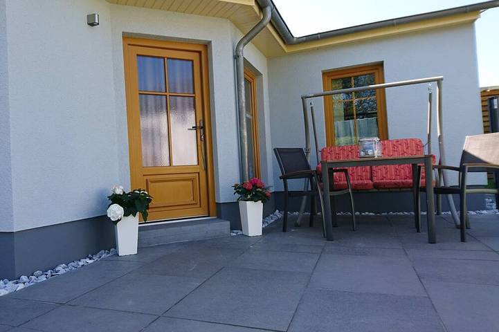 Ferienhaus für 3 Personen, mit Terrasse und Garten in Ueckermünde
