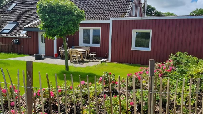 Ferienwohnung für 4 Personen, mit Garten in Dornum - 2