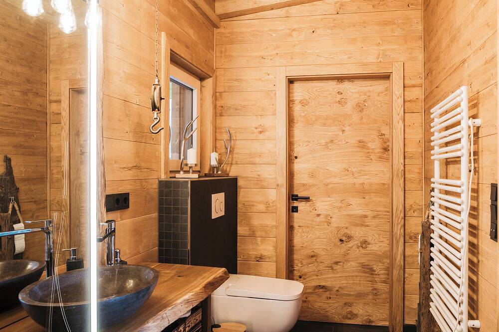 Chalet Fuchsbau mit eigener Sauna, Whirlpool, Hot Tub und großem Balkon in Vorra, Frankenalb