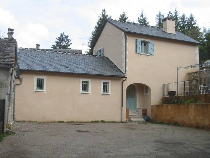 Location de vacances pour 6 personnes, avec jardin et vue à Quézac - 3