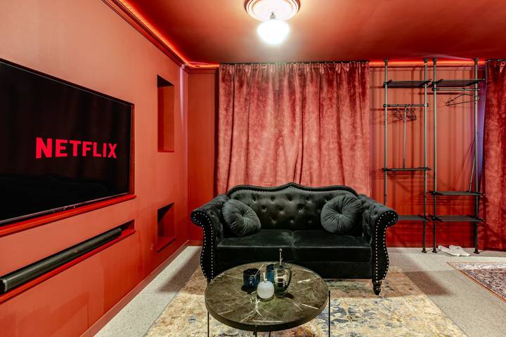 Appartement entier, Love room la courtisane - spa sur terrasse de 40 m2 - love-room-alsace-67 in Niederbronn-les-Bains, Nord de l'Alsace