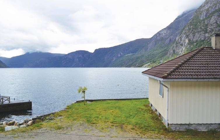 Ferienhaus für 6 Personen mit Terrasse in Hardangerfjord