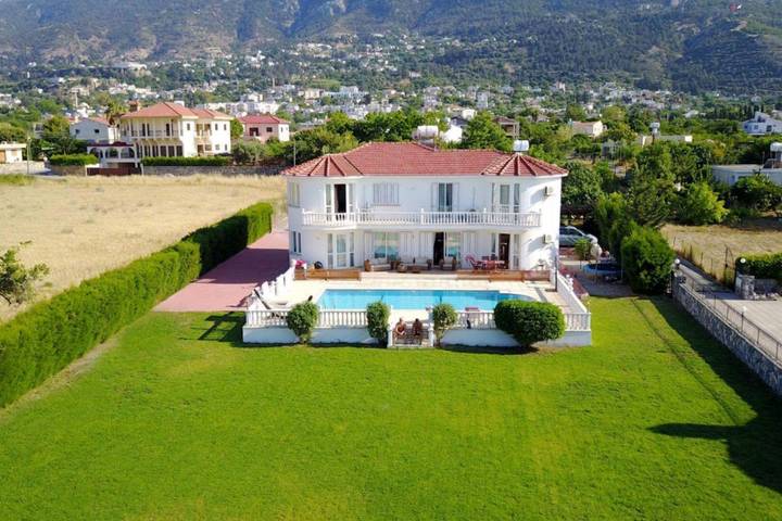 Villa pour 14 personnes, avec Vue sur l’océan et Balcon ainsi que Terrasse et Jardin à Chypre