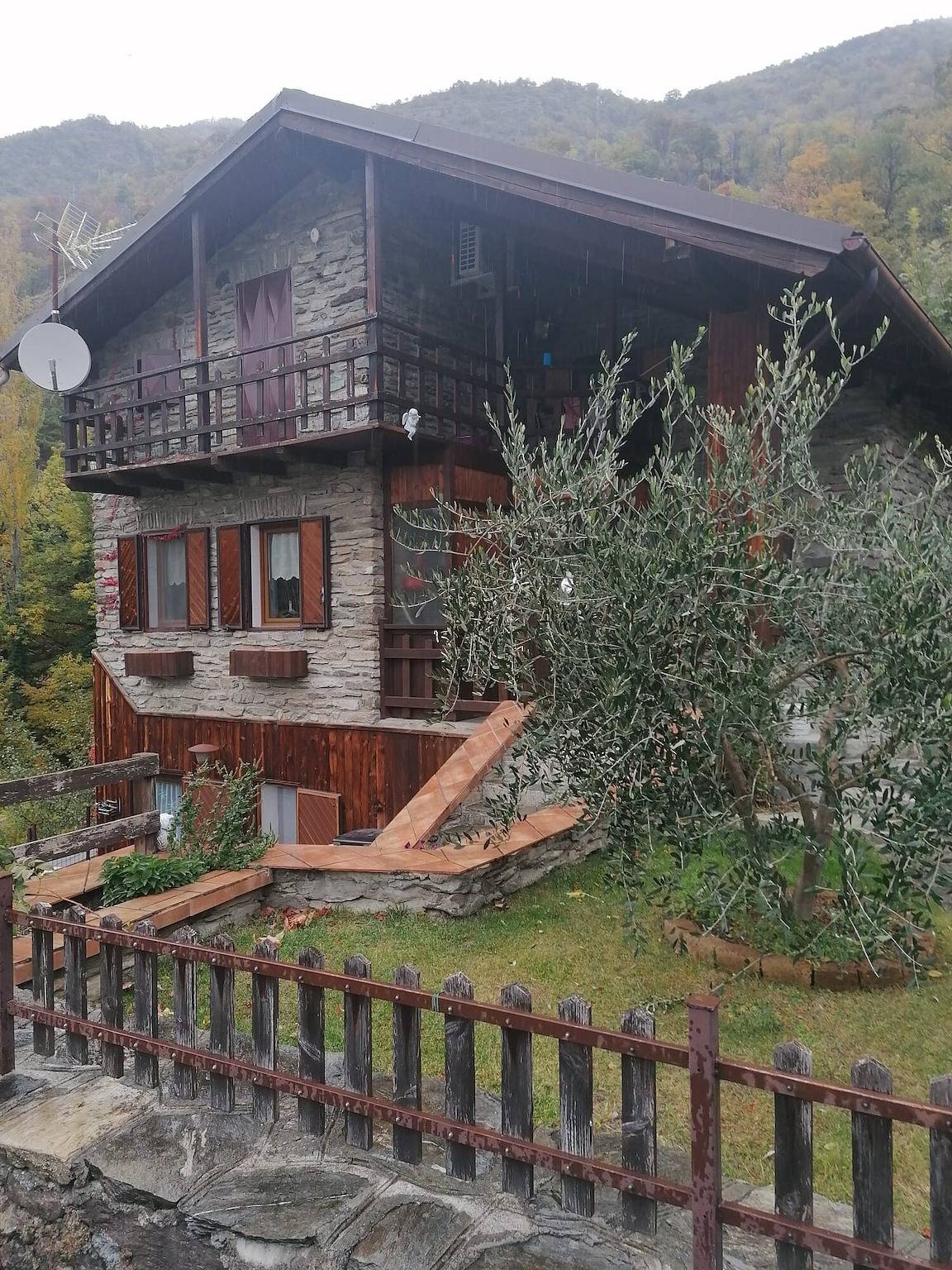 Chalet di montagna con piscina, animali domestici ammessi in Mompantero, Provincia di Torino