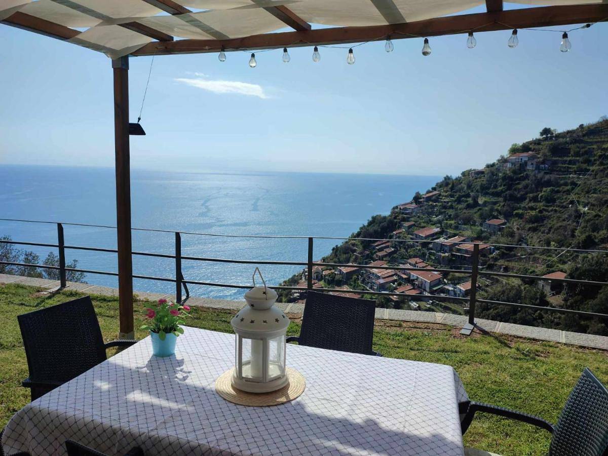 Casa a picco sul mare 5 terre in Campiglia, La Spezia