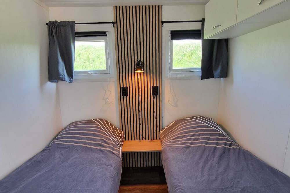Chalet 3 Next to the Amstelmeer & Wadden Sea! Air conditioning! Private terrace! in Ijsselmeer