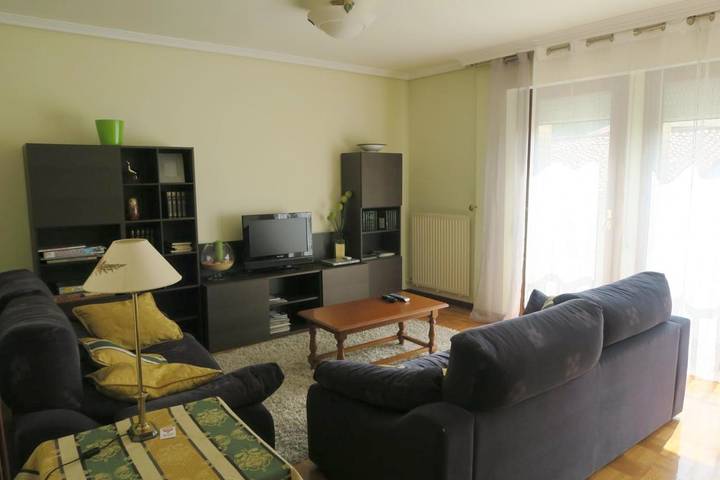 Gîte pour 5 personnes, avec Balcon ainsi que Terrasse et Vue à Aoiz - 2