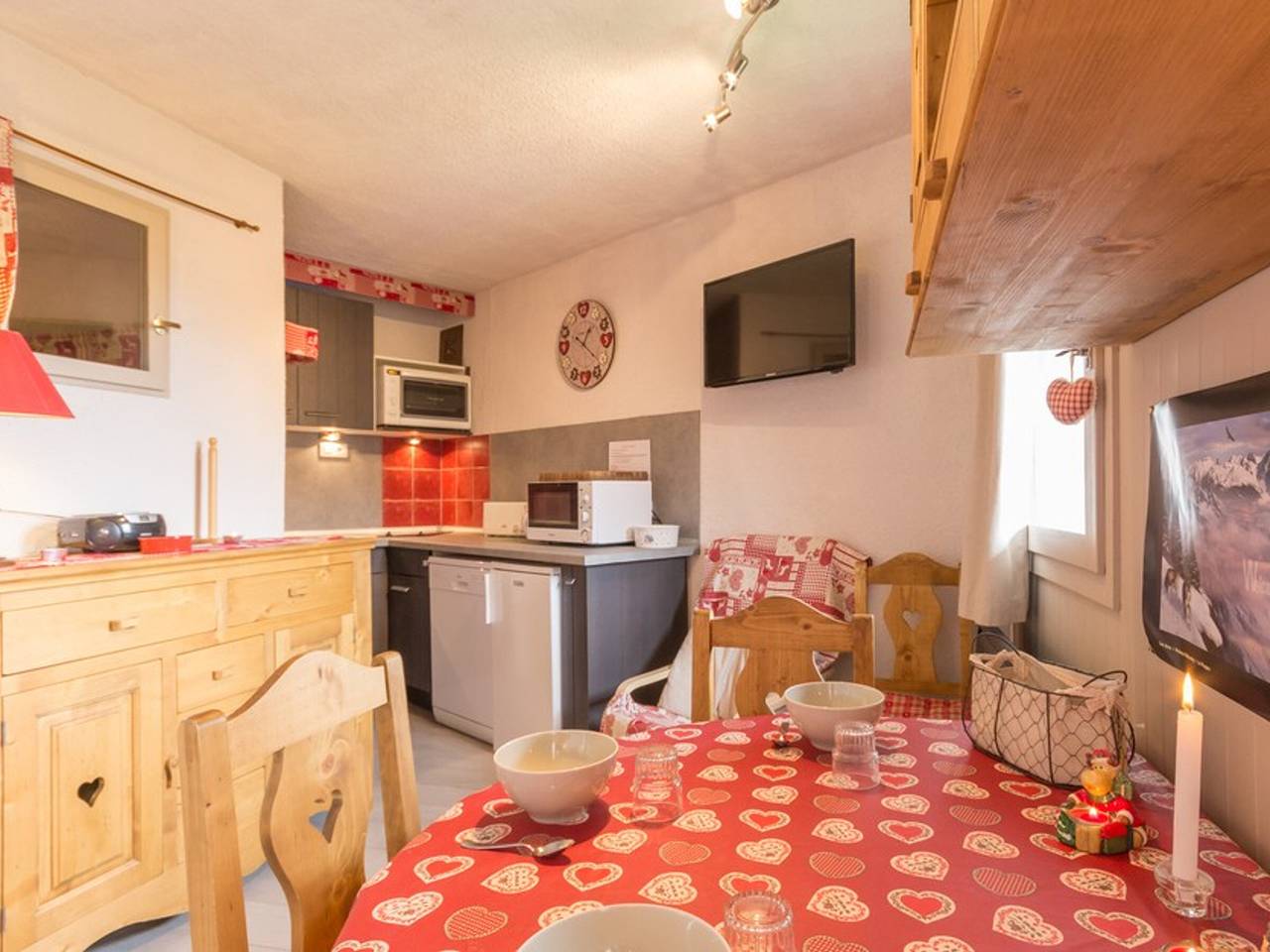 Studio entier, Studio rénové proche pistes avec balcon et coin montagne in La Plagne, Bellentre