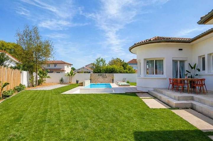 Villa für 8 Personen, mit Terrasse und Garten - 1