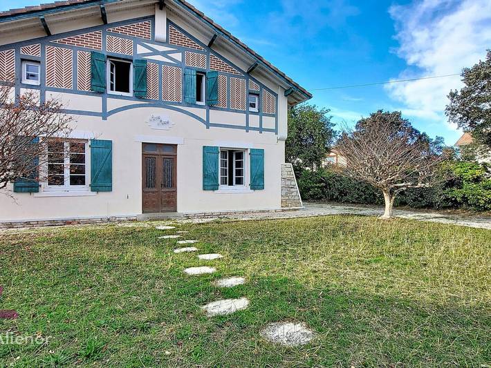 Chalet para 9 personas, con jardín - 1