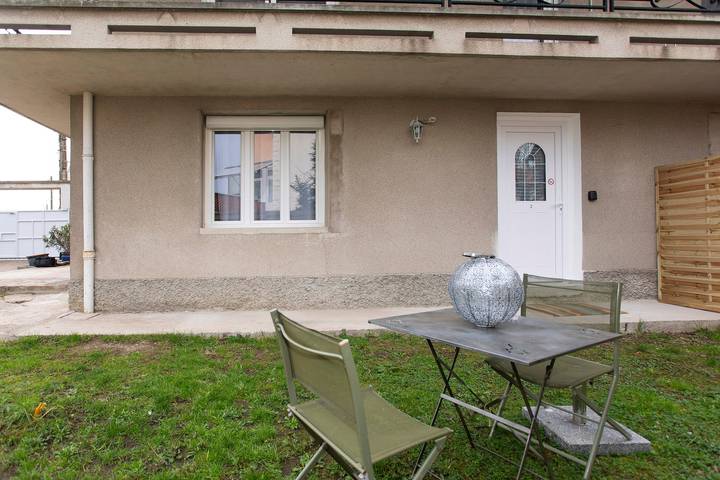 Appartement de vacances pour 4 personnes, avec terrasse et jardin, animaux acceptés dans la Loire - 2