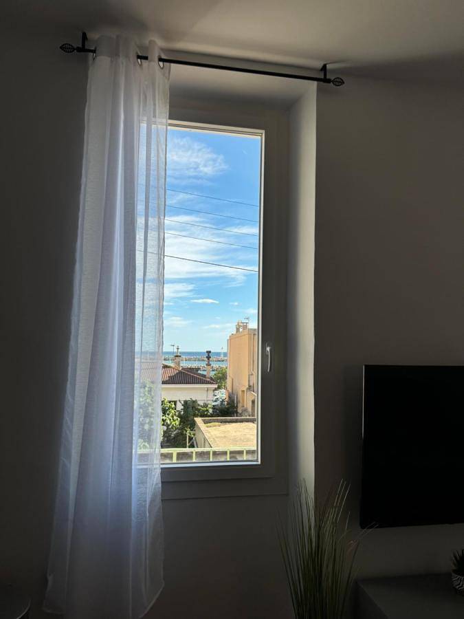 Gîte pour 5 personnes, avec vue et balcon dans Port de l'Estaque - 2