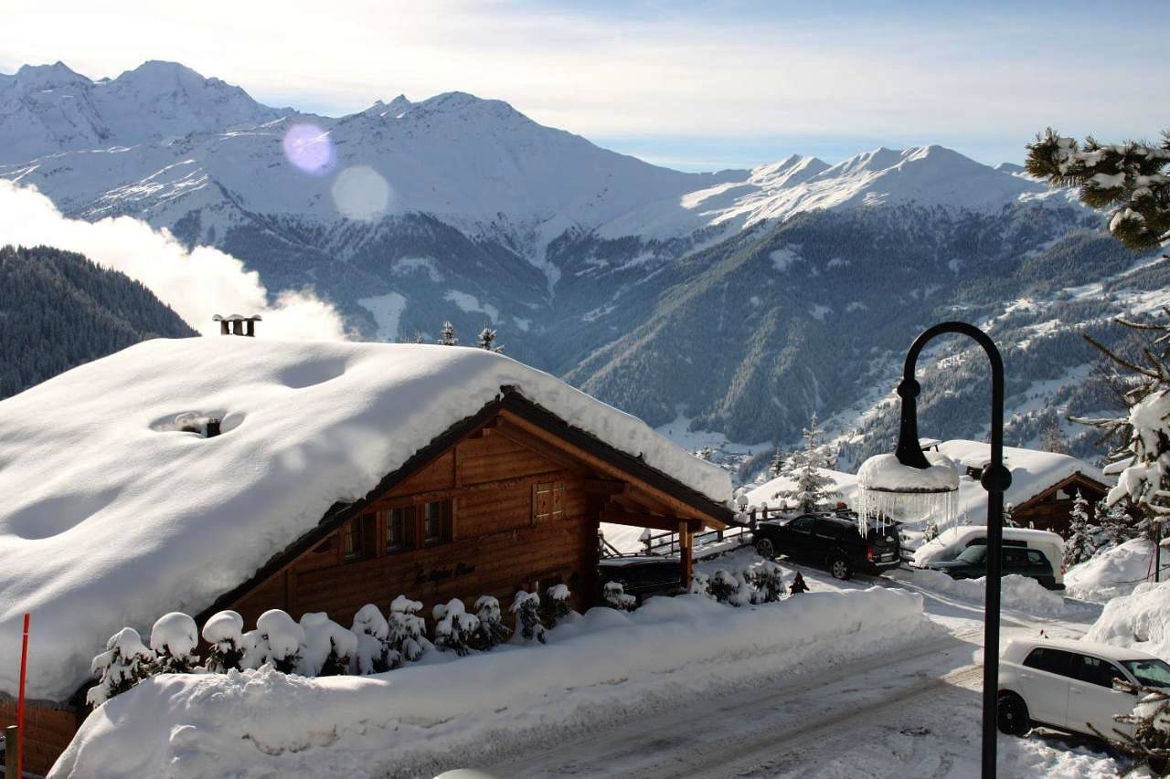 Double Room with Private External Bathroom in Bagnes, Alpes valaisannes