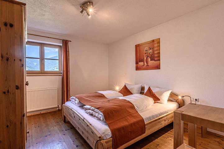 Chalet für 12 Personen, mit Sauna und Garten sowie Terrasse in Kaltenbach - 2