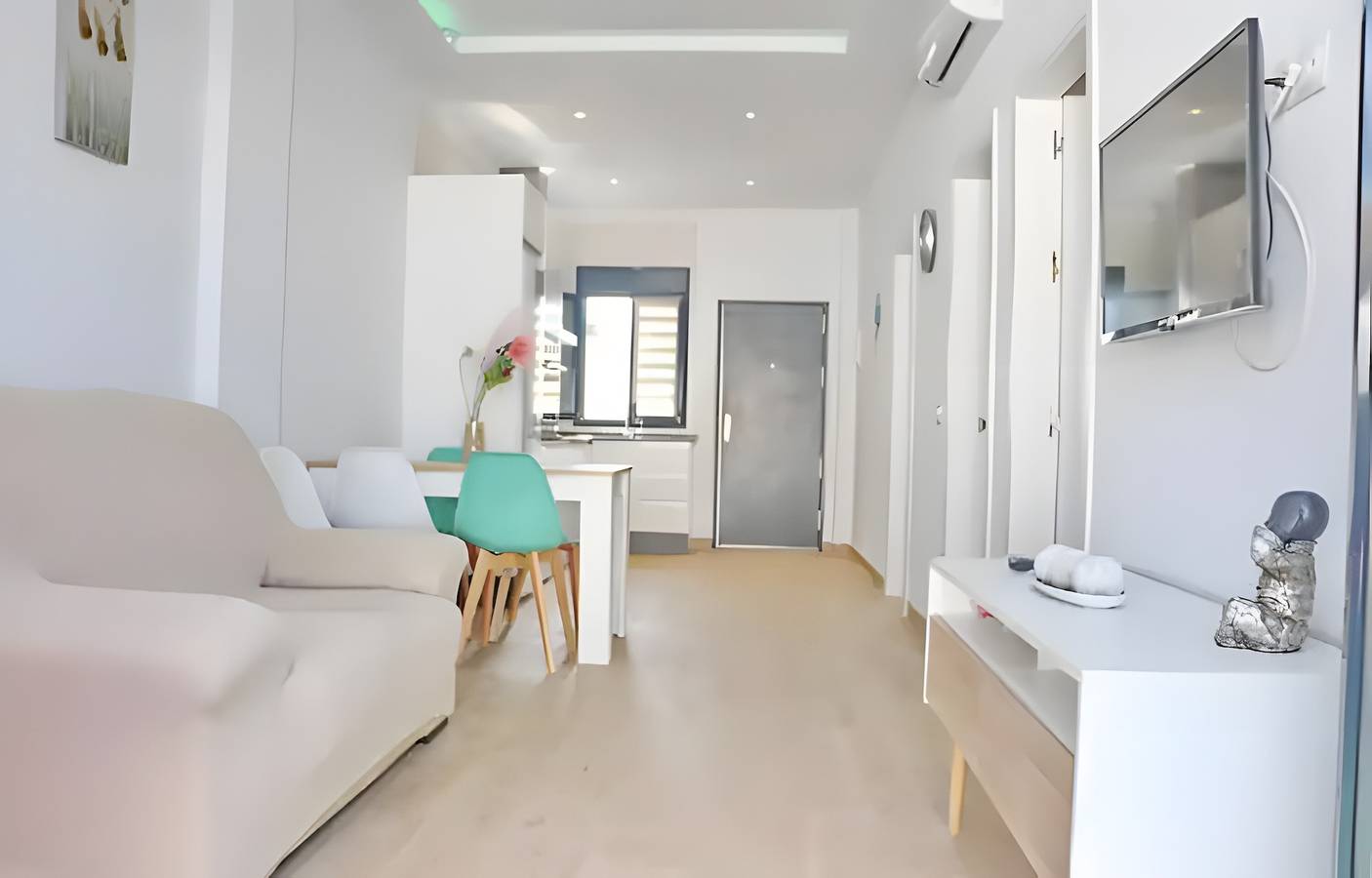 Holiday Home 'Casas Las Arenas 2' with Private Pool, Wi-Fi and Air Conditioning in Conil de la Frontera, Costa de la Luz